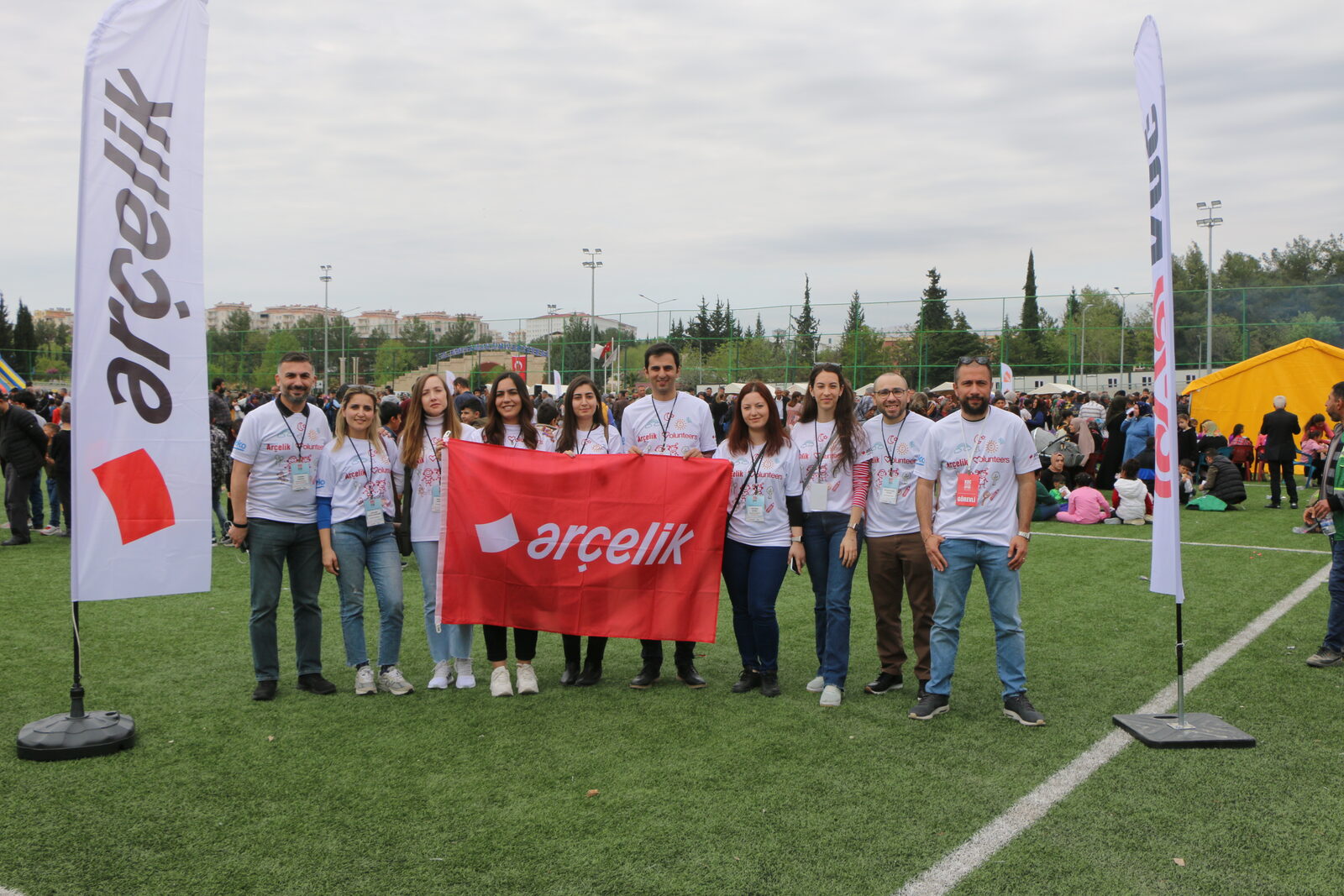 Koç Topluluğu ve Arçelik gönüllü ekibi, saha üzerinde